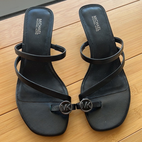 Michael Michael kors black toe ring heel sandals size 7.5US - Picture 2 of 7